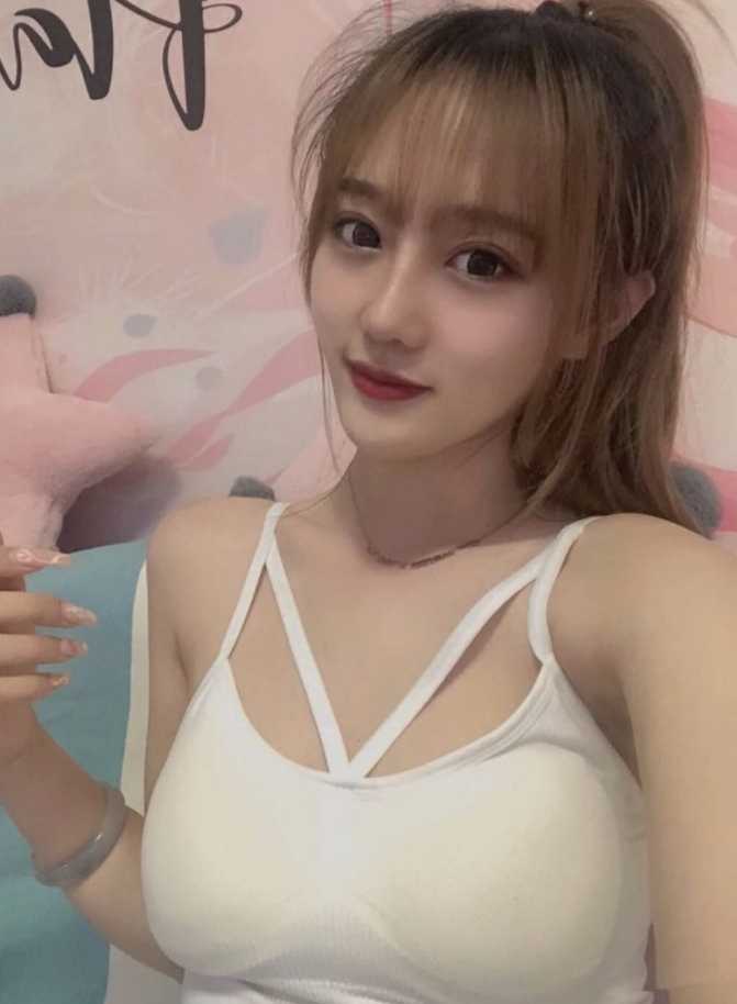 【重庆-渝北】清纯可爱小妹开朗爱笑女神范，情人般的感觉让人沉